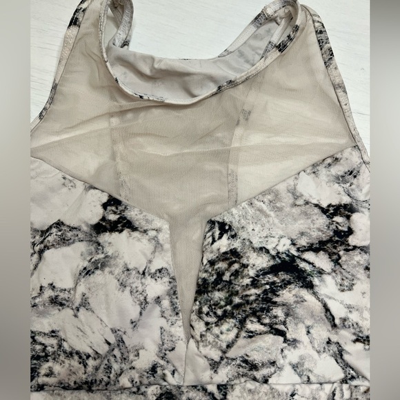 Varley Mesh & Marble Crop Bra Sz S - Picture 7 of 8